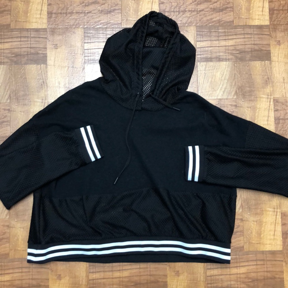 Demi/Fablectics crop top mesh hoodie - size L